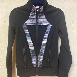 Ivivva by lululemon, girls jacket size 6